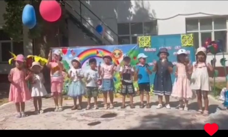 "Ойын ойнап ән салмай, өсер бала бола ма!"